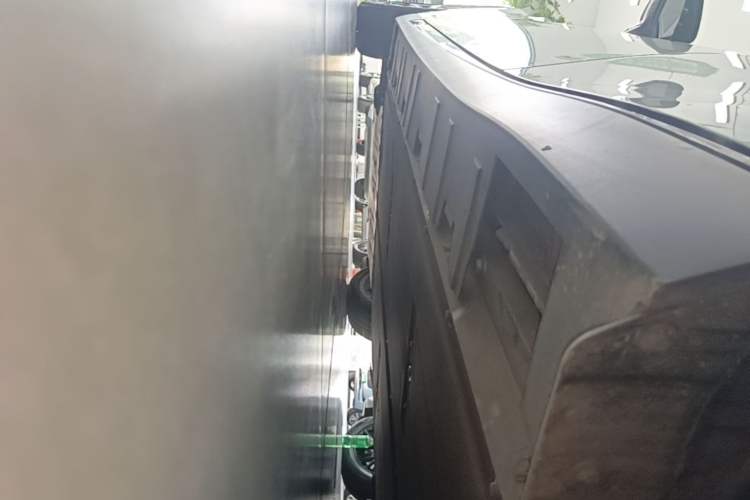 Used XPeng P7 2022 670N+ Left Side Sill