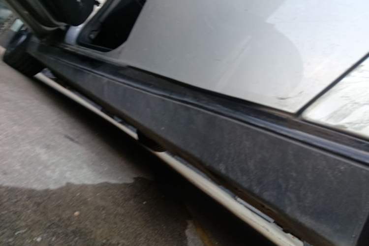 Used XPeng P7 2022 480E+ Left Side Sill