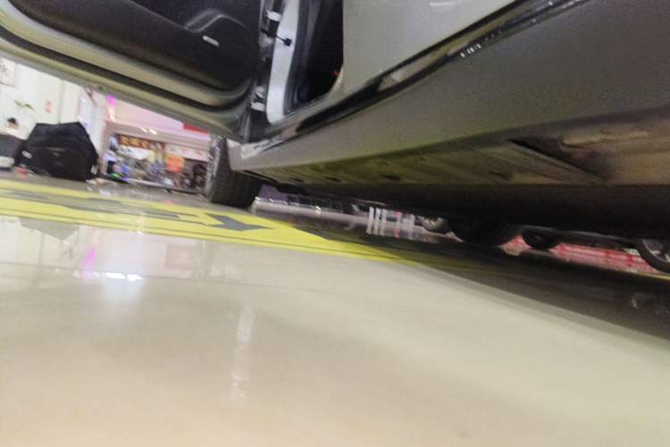 Used XPeng P7 2022 670N+ Left Side Sill