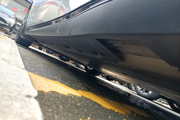 Used XPeng P7 2022 586G Left Side Sill