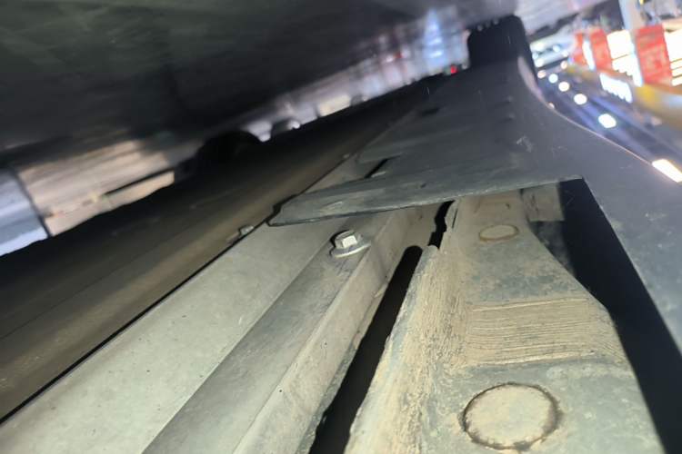 Used XPeng P7 2022 625E Left Side Sill
