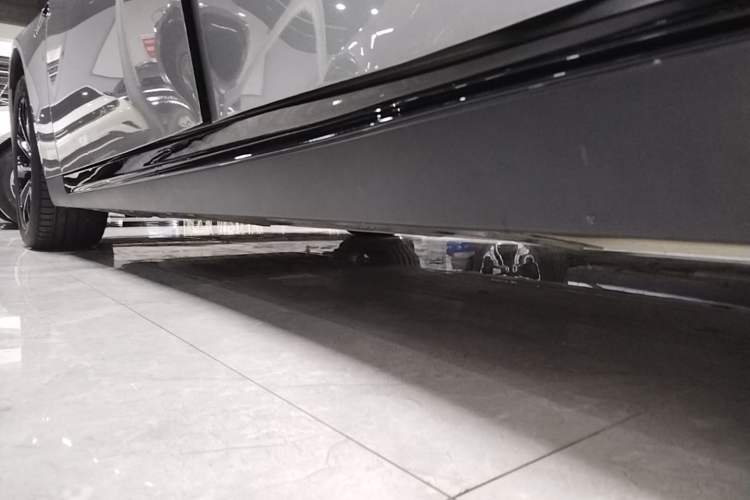 Used XPeng P7 2022 586G Left Side Sill
