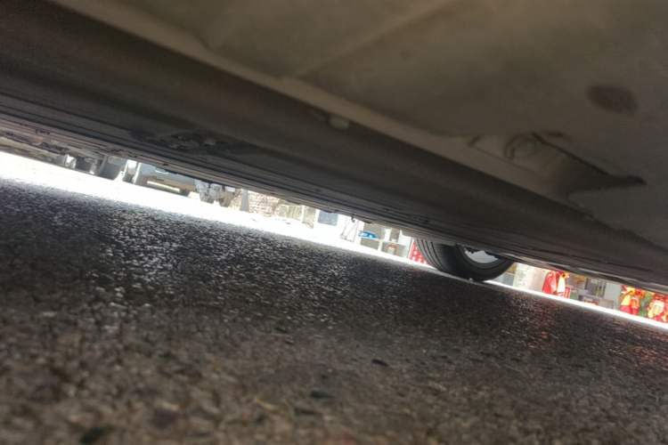 Used XPeng P7 2022 670E+ Left Side Sill