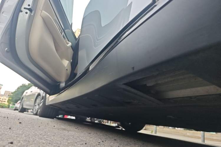 Used XPeng P7 2022 480E Left Side Sill