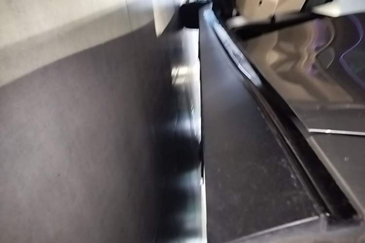 Used XPeng P7 2022 480G+ Left Side Sill