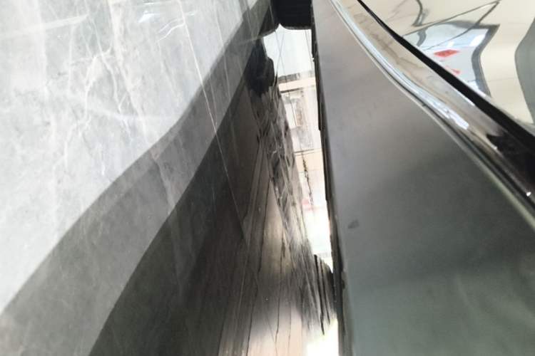 Used XPeng P7 2022 586G Left Side Sill