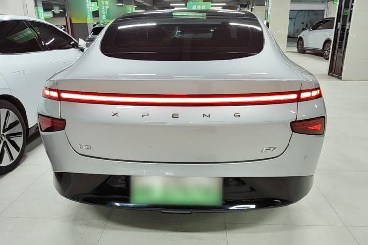 Used XPeng P7 2022 670E+ Rear