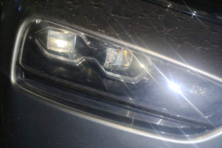 Used XPeng P7 2022 670N+ Right Front Headlight