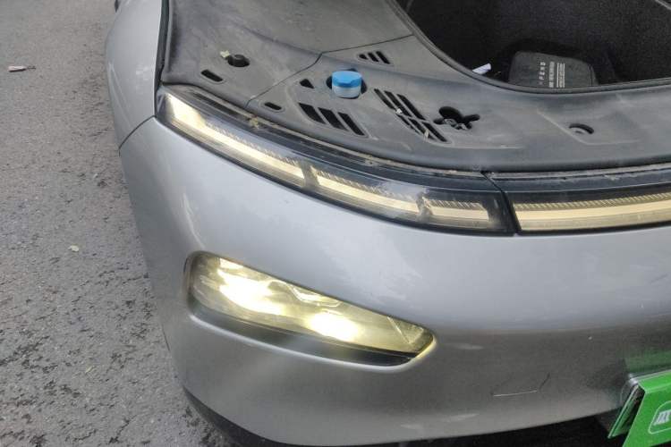 Used XPeng P7 2022 586G Right Front Headlight