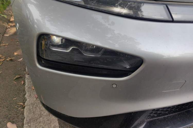 Used XPeng P7 2022 670N+ Right Front Headlight