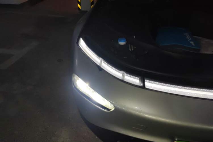 Used XPeng P7 2022 586G Right Front Headlight