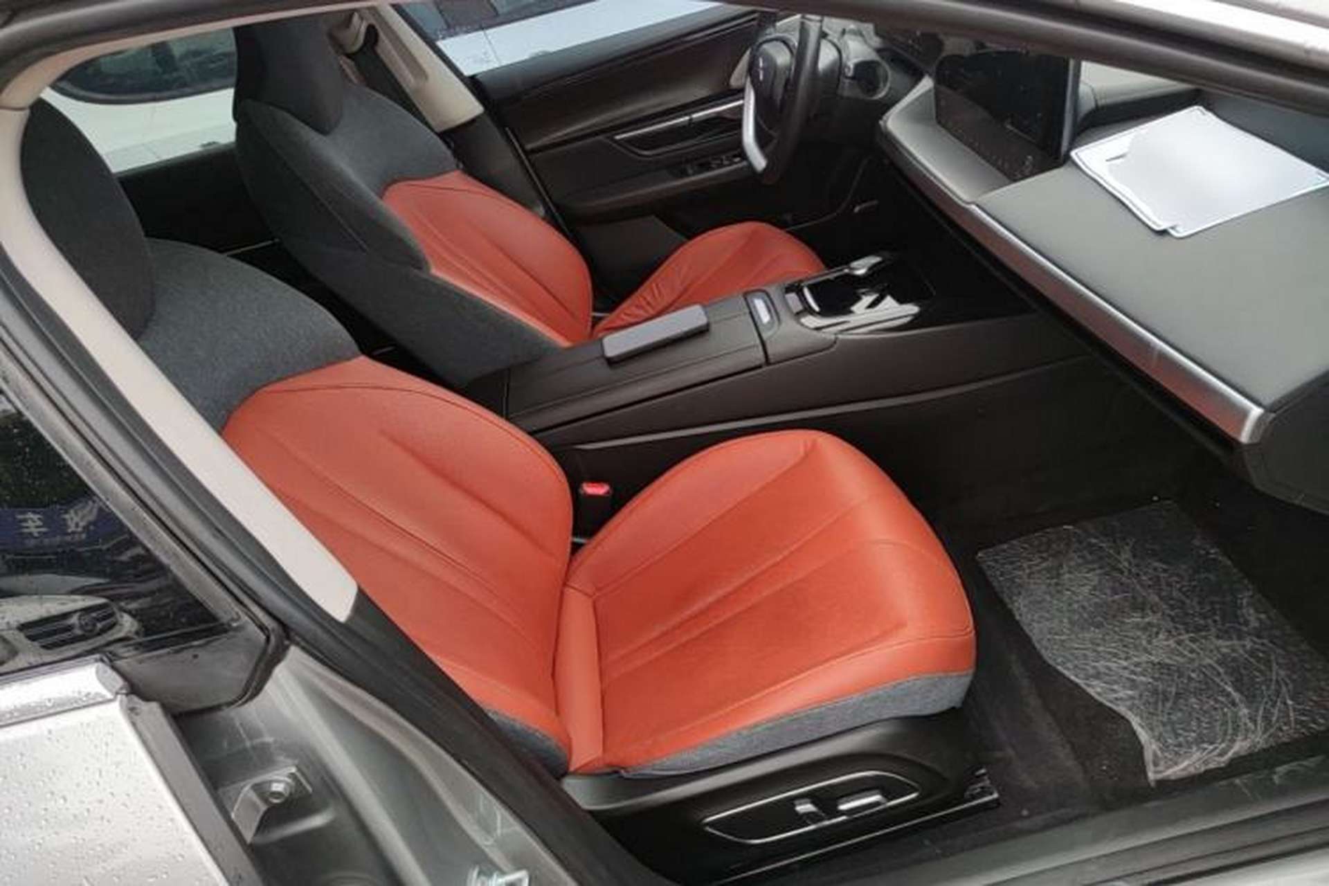 Used XPeng P7 2022 480 Standard Range Smart Drive Edition Right Front Seat