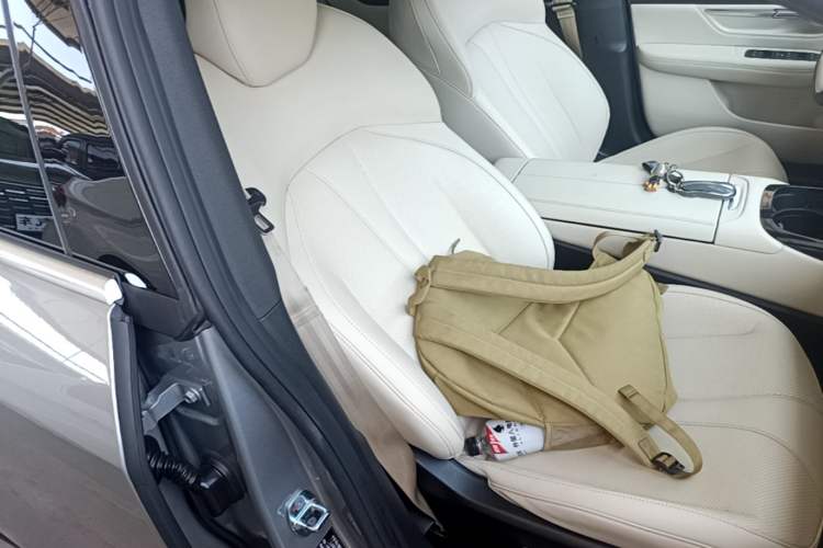 Used XPeng P7 2022 625E Right Front Seat