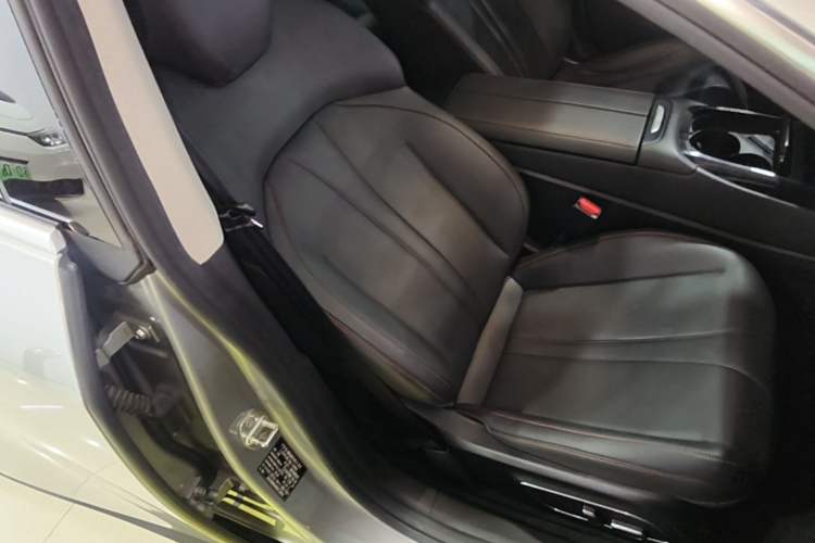 Used XPeng P7 2022 670N+ Right Front Seat