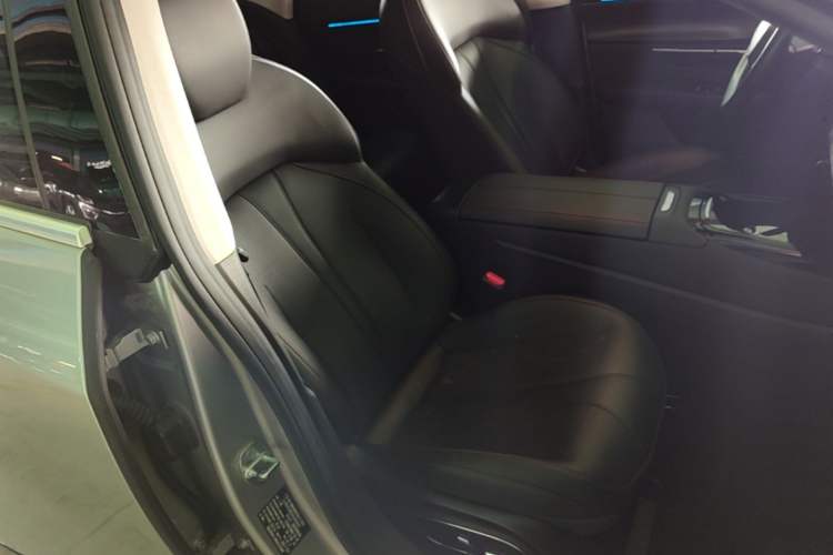 Used XPeng P7 2022 625E Right Front Seat