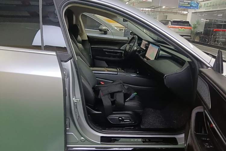 Used XPeng P7 2022 625E Right Front Seat