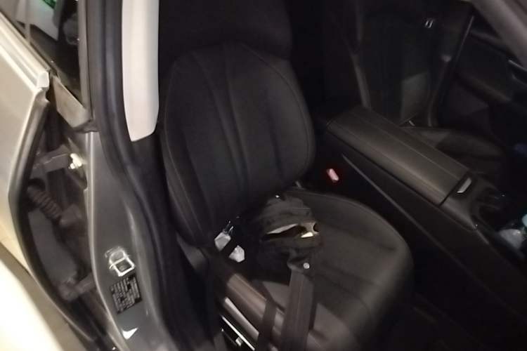 Used XPeng P7 2022 480G+ Right Front Seat