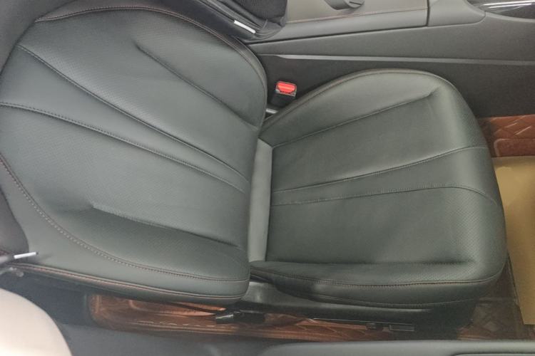 Used XPeng P7 2022 480N+ Right Front Seat