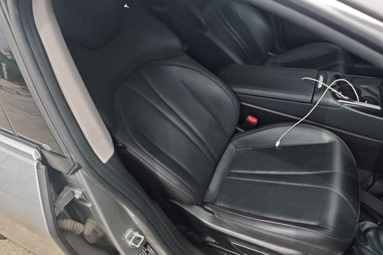 Used XPeng P7 2022 625E Right Front Seat