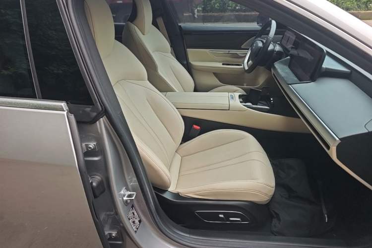 Used XPeng P7 2022 480E Right Front Seat