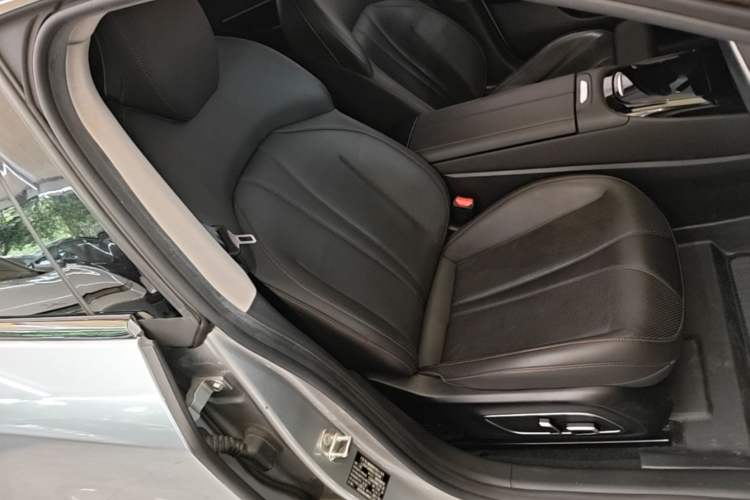 Used XPeng P7 2022 480N+ Right Front Seat
