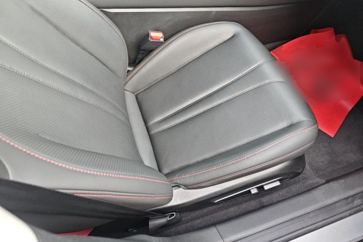Used XPeng P7 2022 480G Right Front Seat