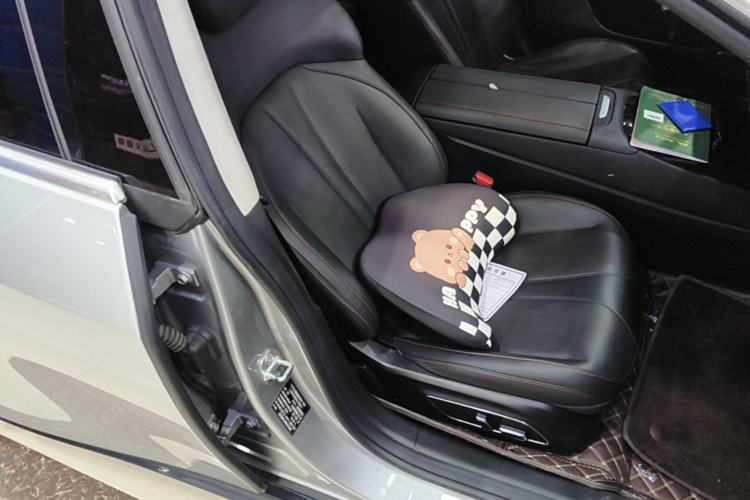 Used XPeng P7 2022 625E Right Front Seat