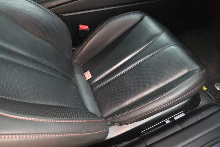 Used XPeng P7 2022 625E Right Front Seat