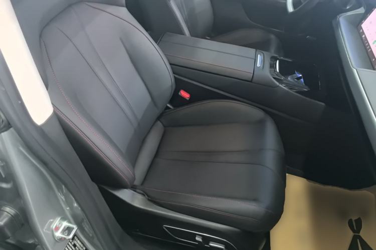 Used XPeng P7 2022 625E Right Front Seat