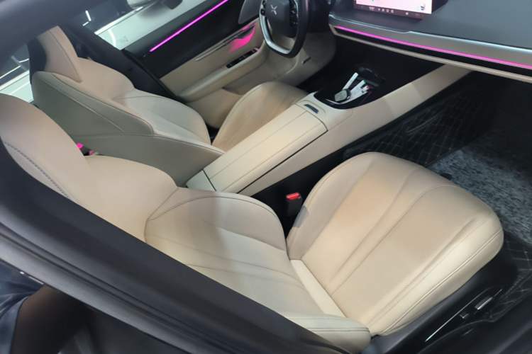 Used XPeng P7 2022 625E Right Front Seat