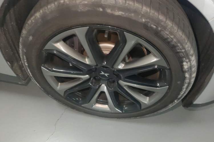 Used XPeng P7 2022 625E Right Front Wheel Hub