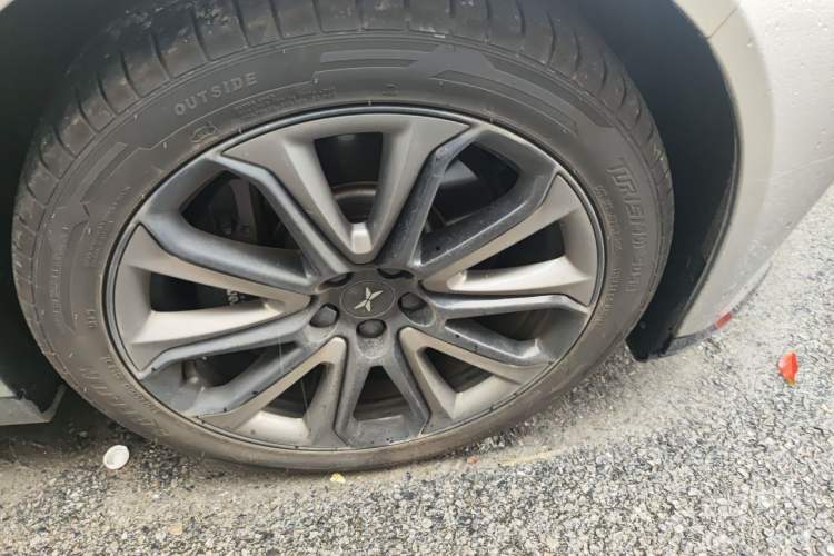 Used XPeng P7 2022 480G+ Right Front Wheel Hub