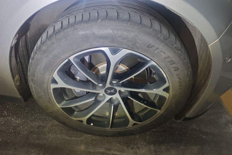 Used XPeng P7 2022 480E Right Front Wheel Hub