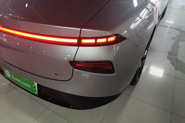 Used XPeng P7 2022 480N+ Right Rear Taillight