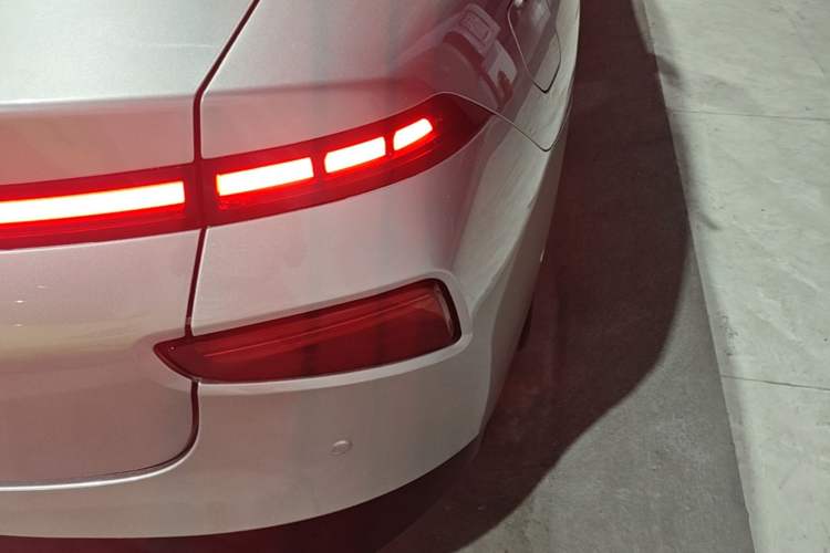 Used XPeng P7 2022 480E+ Right Rear Taillight
