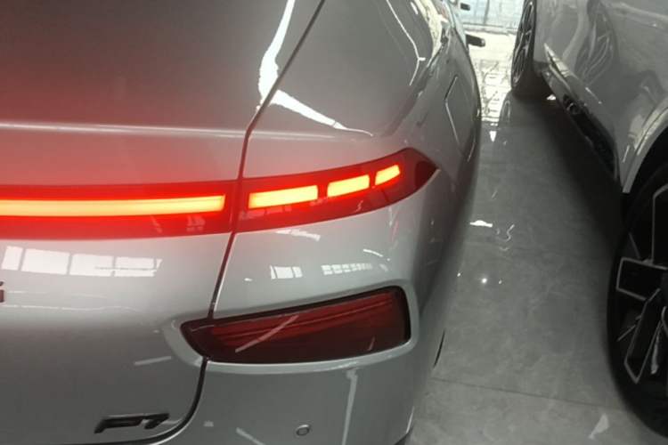 Used XPeng P7 2022 625E Right Rear Taillight