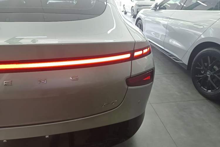 Used XPeng P7 2022 670N+ Right Rear Taillight