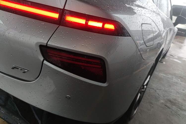 Used XPeng P7 2022 670N+ Right Rear Taillight