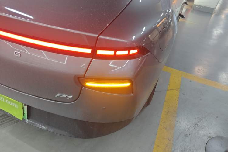 Used XPeng P7 2022 625E Right Rear Taillight