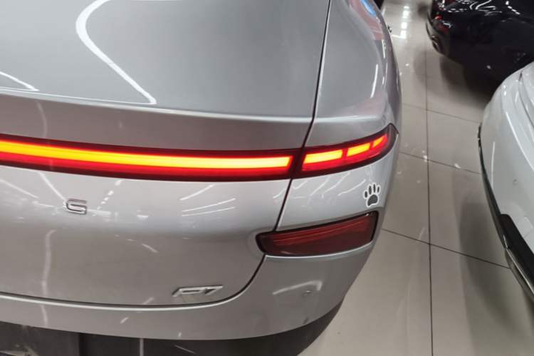 Used XPeng P7 2022 625E Right Rear Taillight