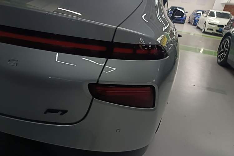 Used XPeng P7 2022 670N+ Right Rear Taillight