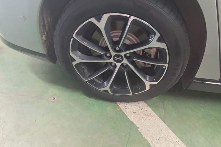 Used XPeng P7 2022 480E Right Rear Wheel Hub