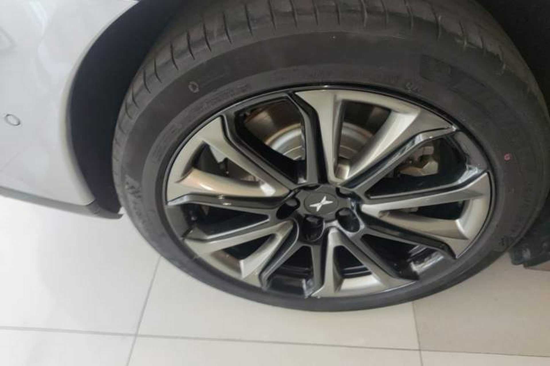 Used XPeng P7 2022 670E+ Right Rear Wheel Hub