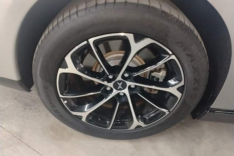 Used XPeng P7 2022 625E Right Rear Wheel Hub