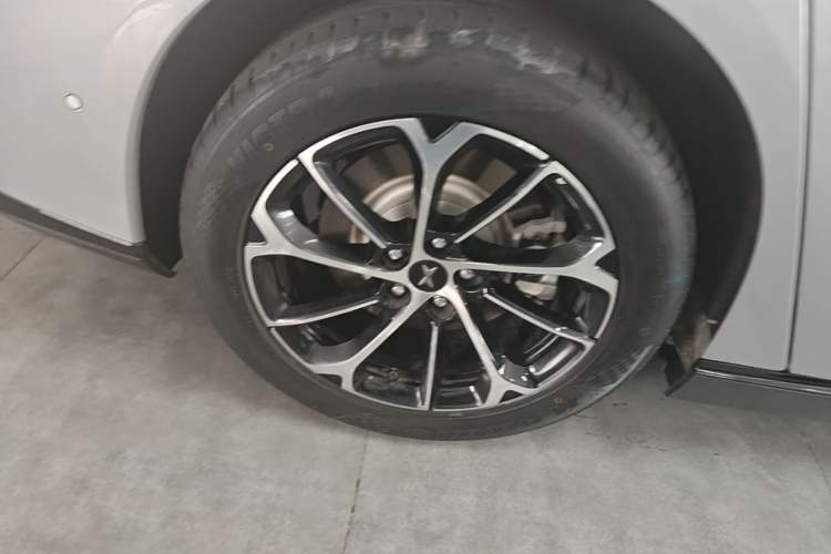 Used XPeng P7 2022 625E Right Rear Wheel Hub