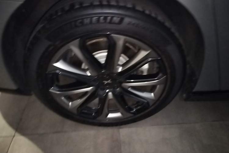 Used XPeng P7 2022 670N+ Right Rear Wheel Hub