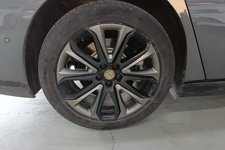Used XPeng P7 2022 670N+ Right Rear Wheel Hub