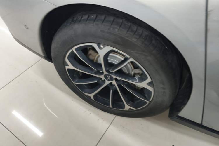 Used XPeng P7 2022 625E Right Rear Wheel Hub