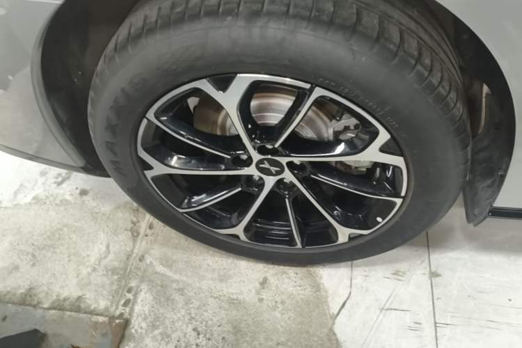 Used XPeng P7 2022 586G Right Rear Wheel Hub