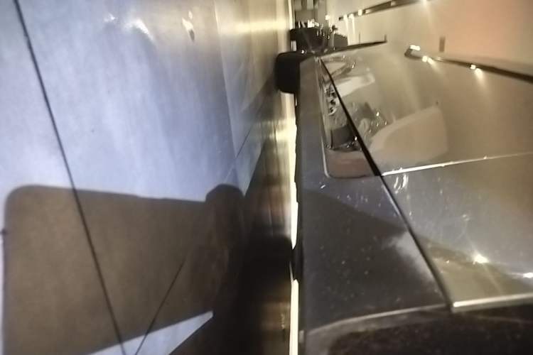 Used XPeng P7 2022 625E Right Side Sill